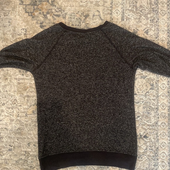 American Able Wynette Sweatshirt Knit Top | S
| Grey & Black - Picture 7 of 8
